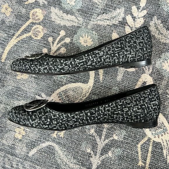 Salvatore Ferragamo Grey Tweed w/ metal Flower Toe Buckle - Picture 7 of 12